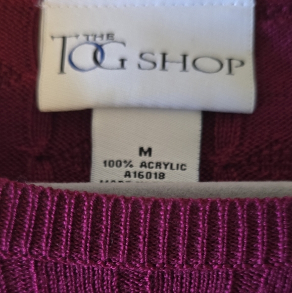 The Tog shop short sleeve fuchsia Sweater Size M - Picture 3 of 3